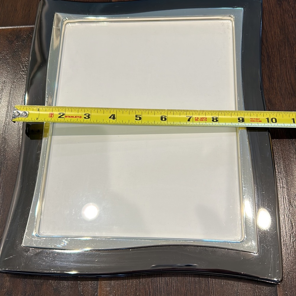 2 Picture frames for $20 - Picture 5 of 14
